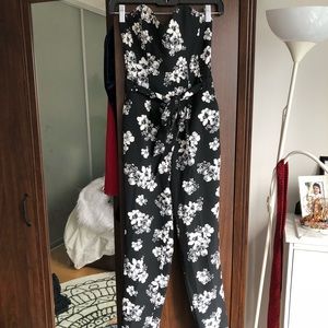 Floral romper / pants with bustier top